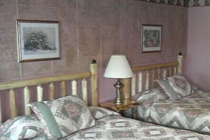 Room 24 of 44