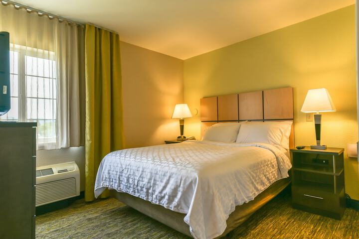 Room 25 of 34