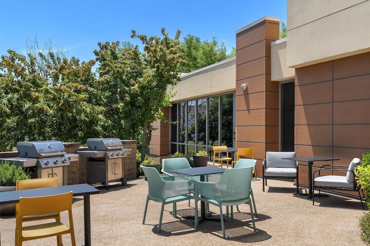 Home2 Suites by Hilton Lexington Park Patuxent River NAS MD