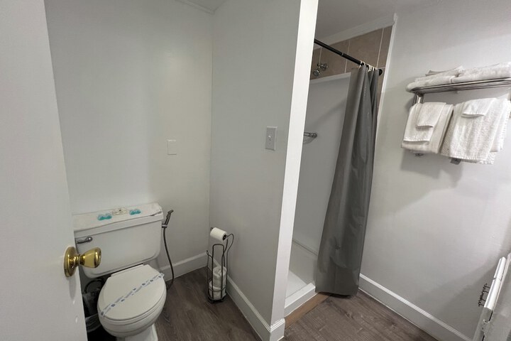 Economy Inn