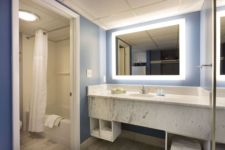 Dayton House Resort BW Signature Collection