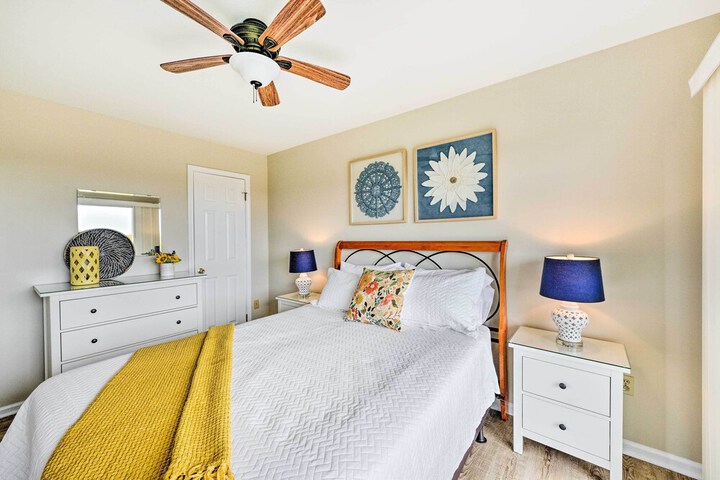 Brigantine Condo w / Beach Access & Pool Views