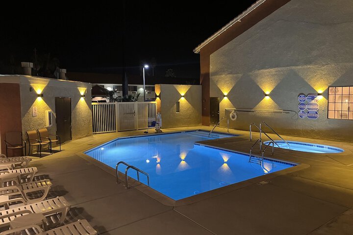 Pool 8 of 60