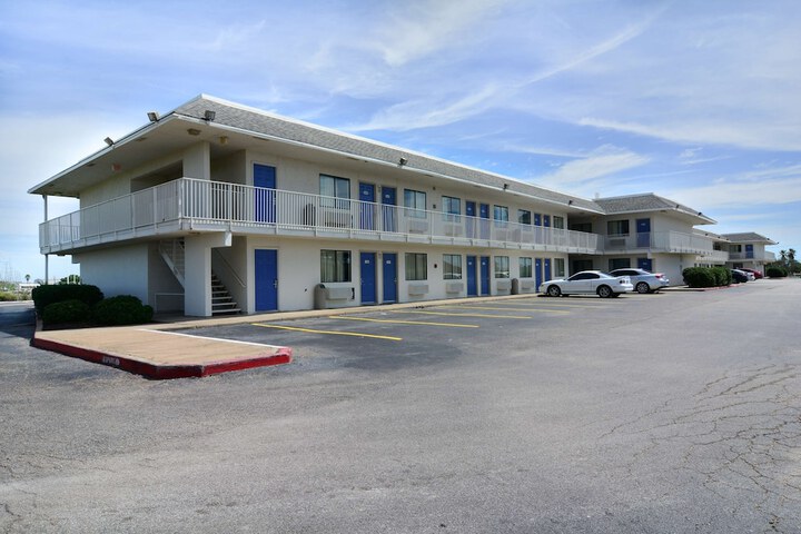 Hotel 4 of 31