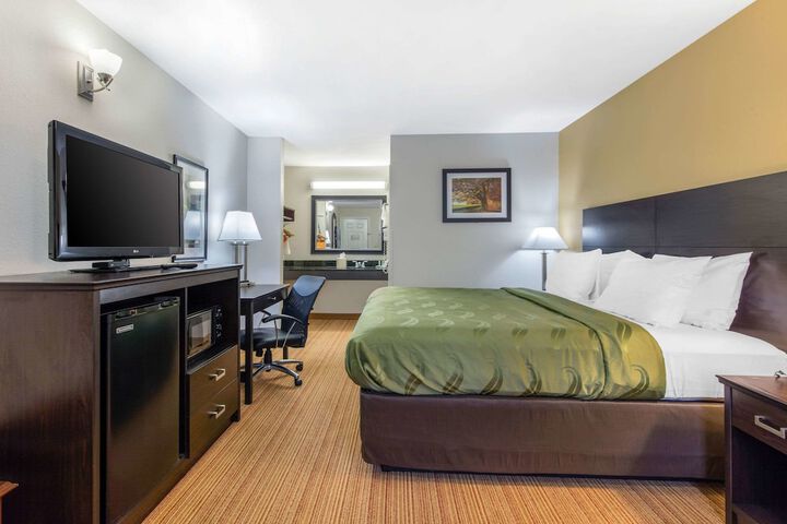 Room 14 of 30