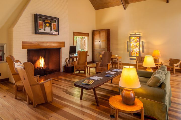 Hotel 4 of 51
