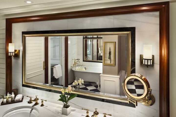 Hotel Plaza Athenee