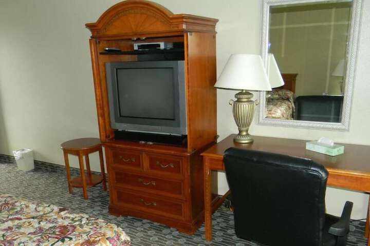 Room 16 of 23