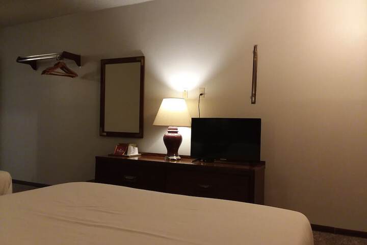 Room 4 of 11