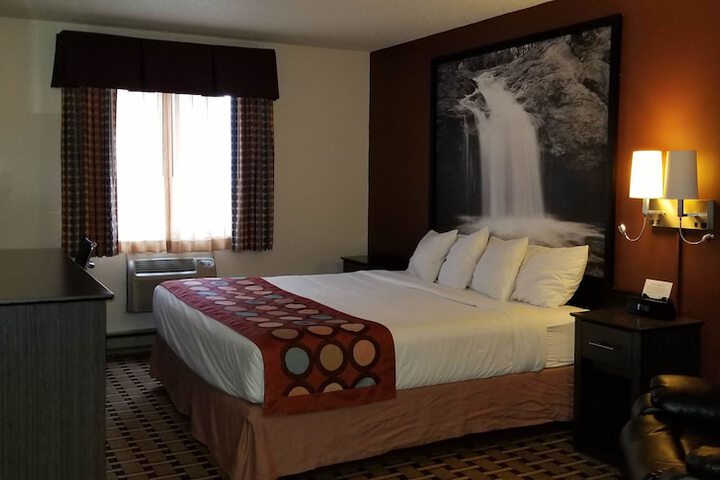 Room 36 of 59
