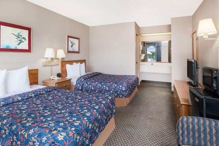 Room 17 of 23