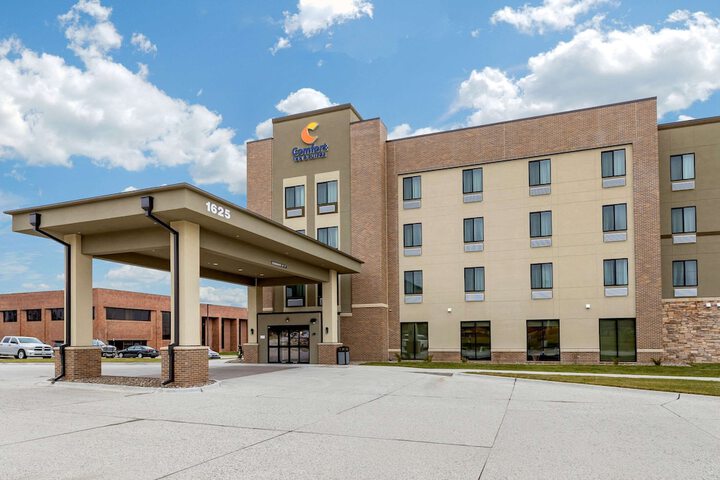 Hotel 4 of 49