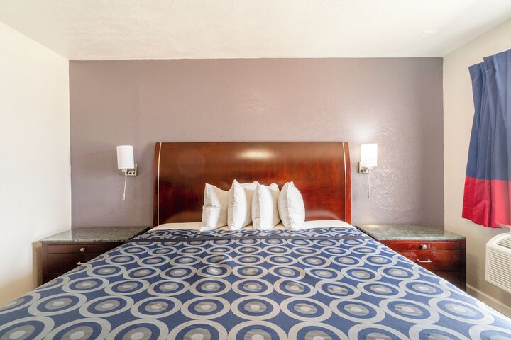 Economy Inn by OYO Lamesa TX