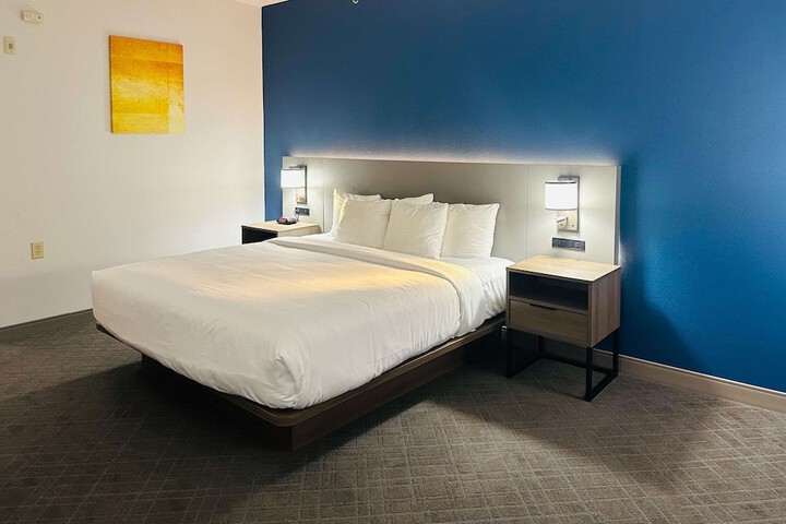 Room 25 of 52