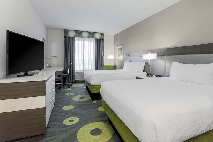 Room 14 of 25