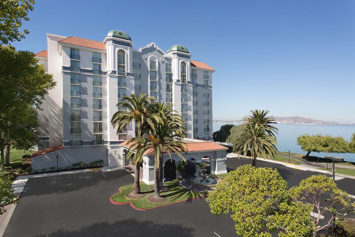 Embassy Suites by Hilton San Francisco Airport Waterfront