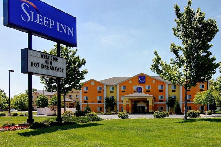 Hotel 1 of 48