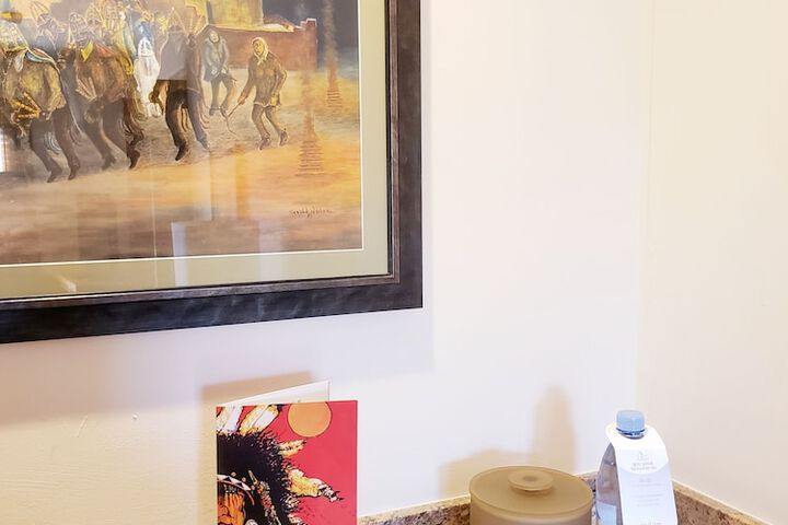 Room 6 of 33