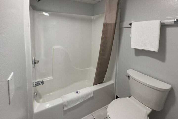 Room 53 of 72