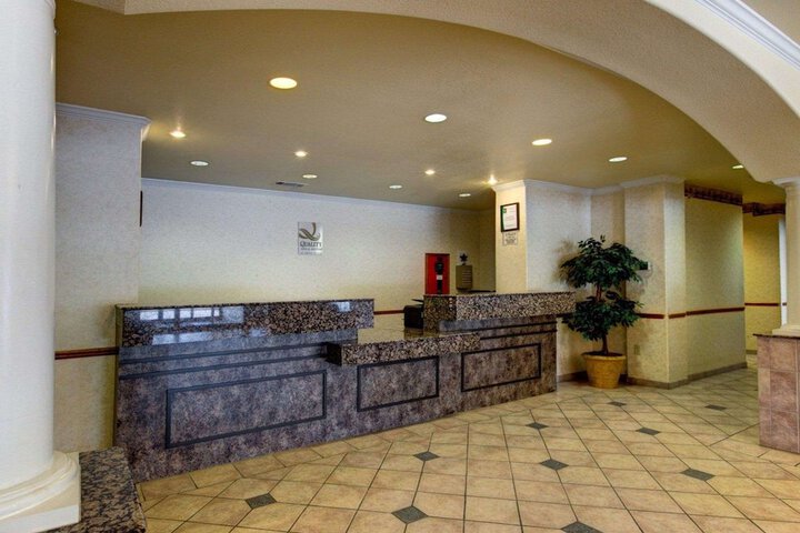 Hotel Interior 7 of 31
