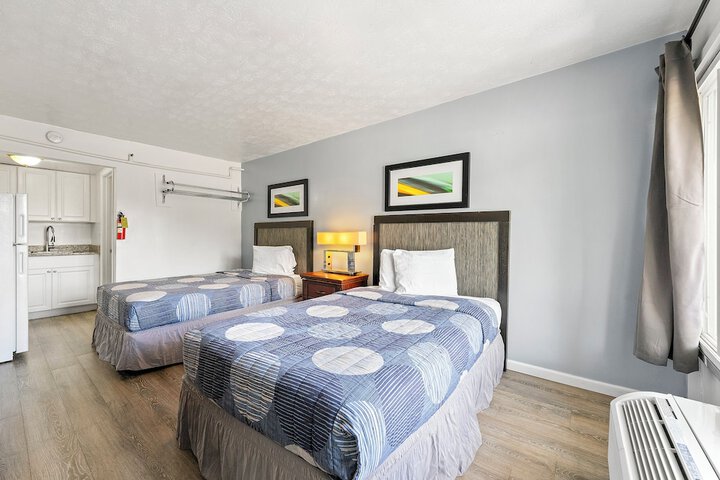 Room 40 of 42