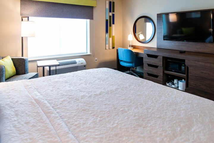 Room 52 of 75
