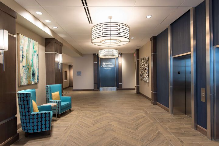 Hampton Inn & Suites Grand Rapids Downtown