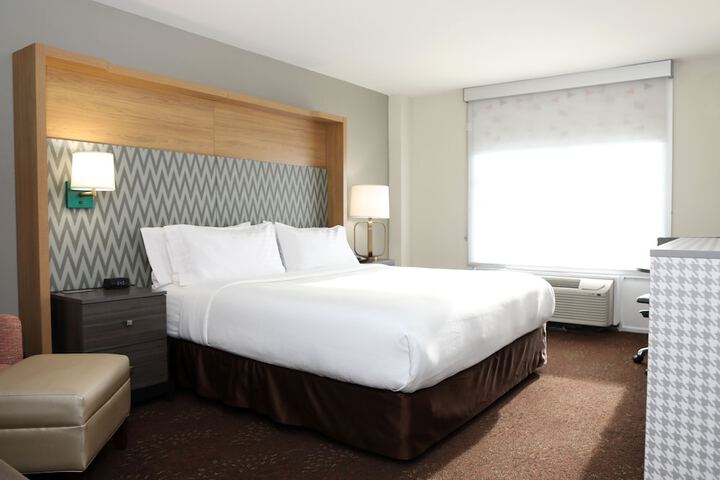 Room 46 of 79