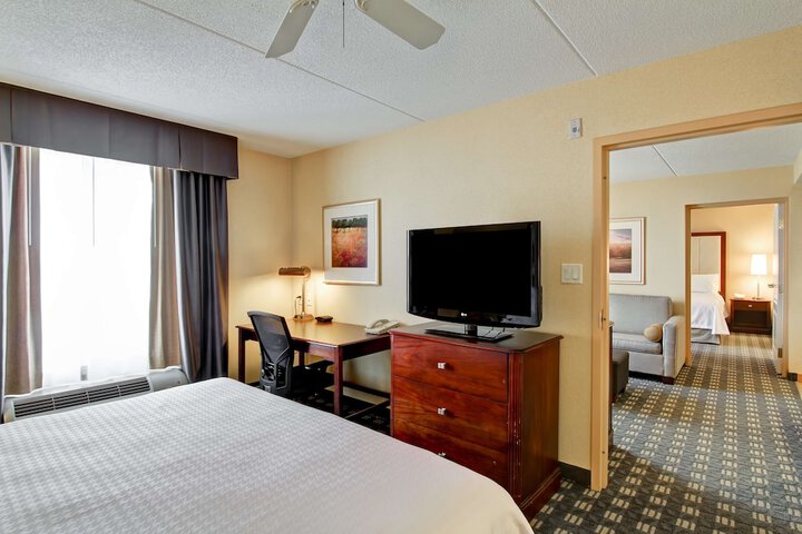 Room 41 of 60