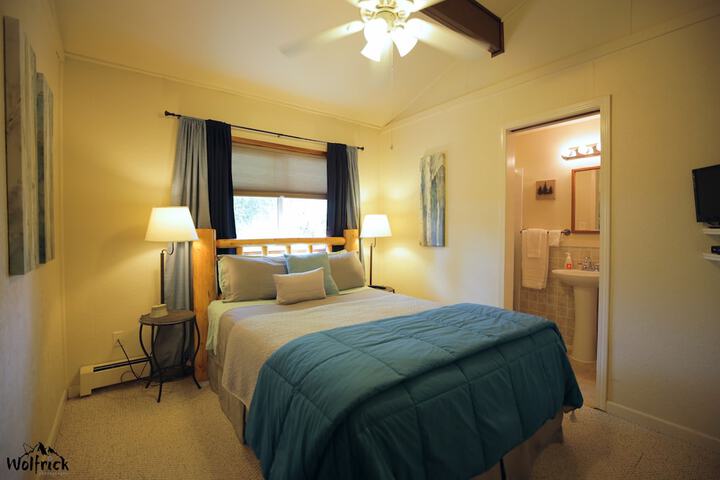 Room 72 of 110