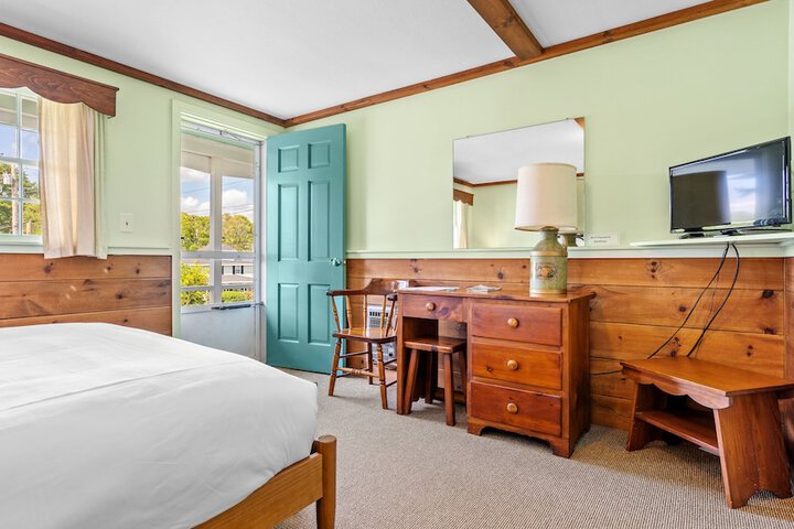 Room 25 of 27