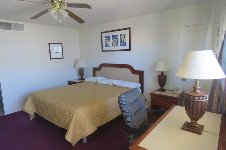 Room 42 of 60