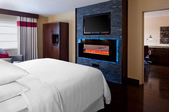 Room 10 of 27
