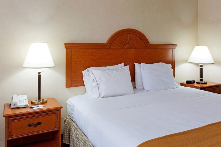 Holiday Inn Express Hotel & Suites Sylacauga by IHG