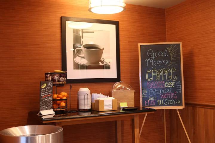 Hampton Inn & Suites Fremont