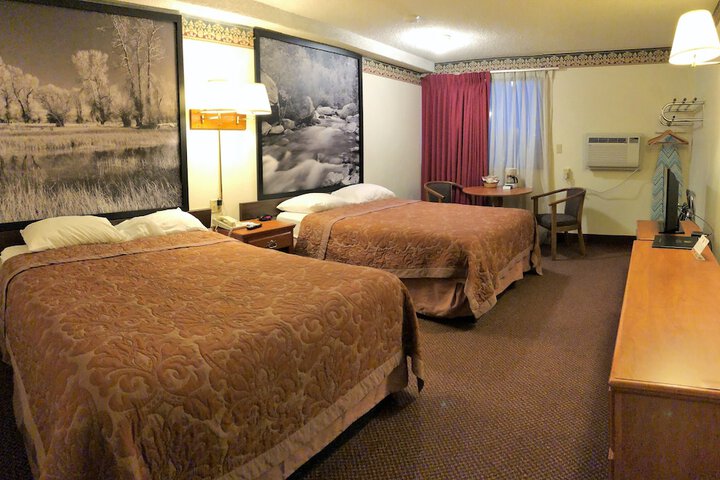 Super 8 by Wyndham Laramie