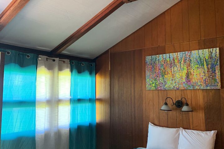 Room 8 of 20
