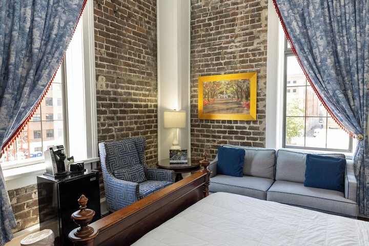 Room 54 of 65
