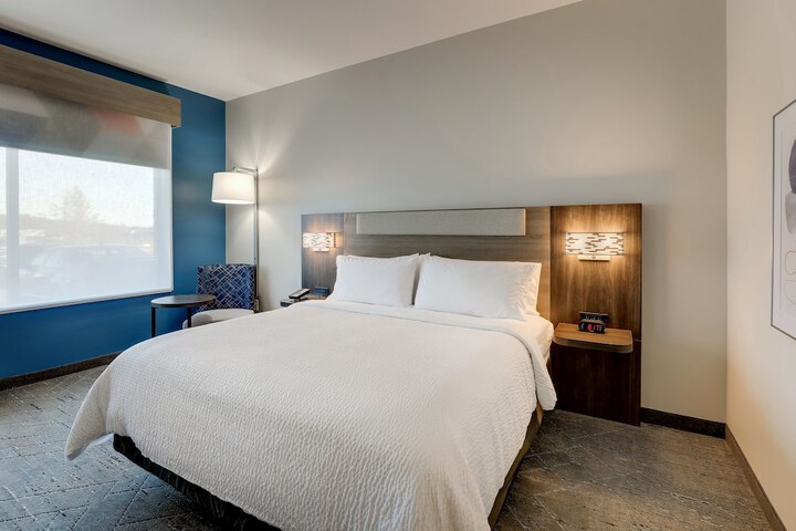 Room 19 of 48