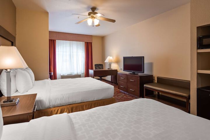 Room 7 of 30