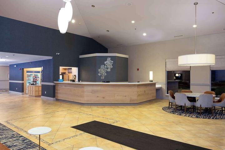 Hotel Interior 7 of 67