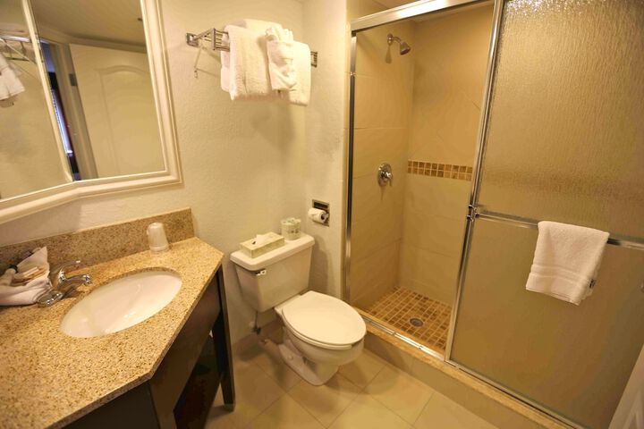 Room 15 of 43