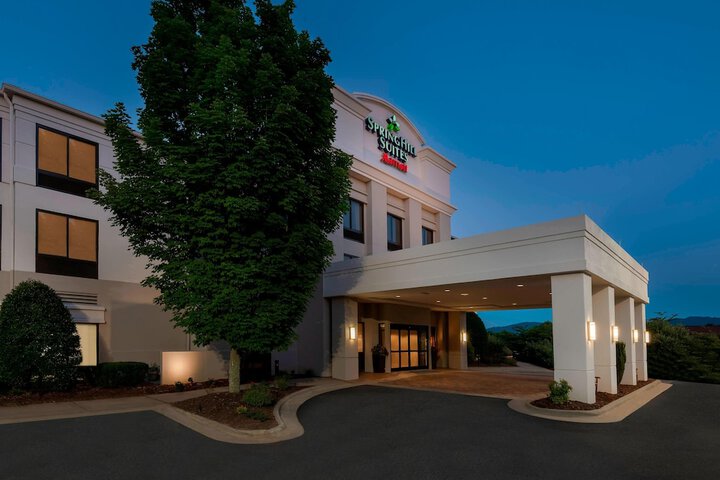 Hotel 2 of 24