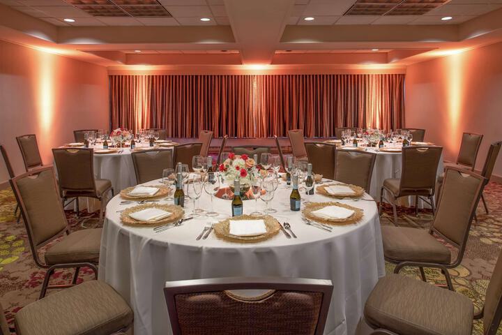 DoubleTree Suites by Hilton Seattle Airport - Southcenter