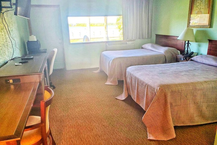 Room 14 of 36