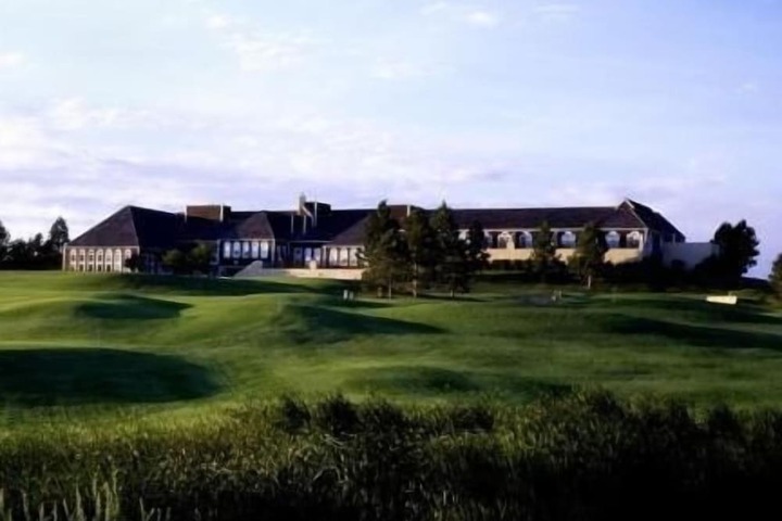 Lone Tree Golf Club & Hotel