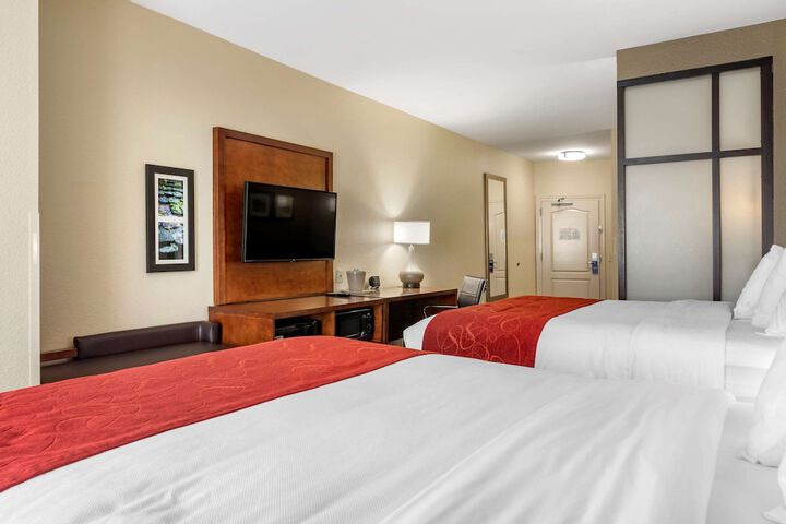 Room 12 of 28