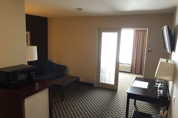 Best Western Strathmore Inn
