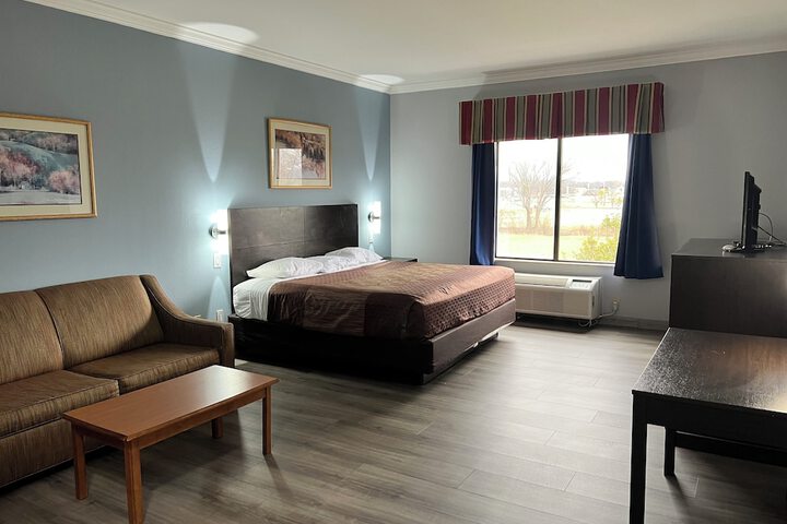Room 9 of 14