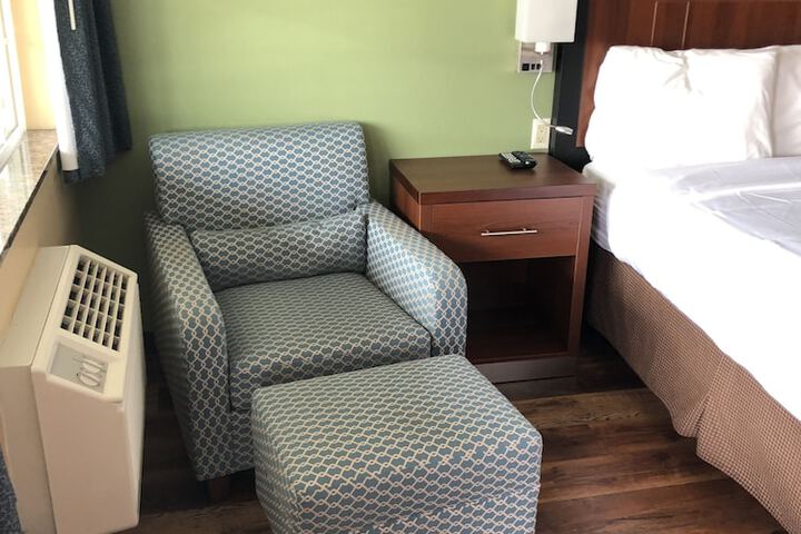 Room 42 of 57